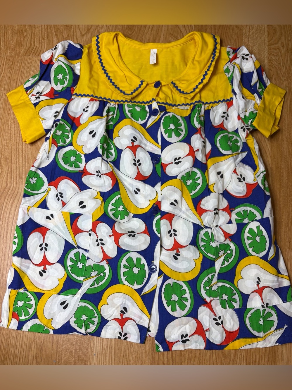 Becco Originals 100% Cotton Apple Print Blouse Size M